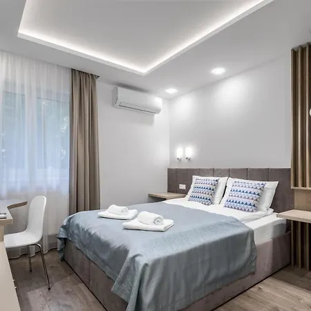 Hevizi Topark Panzio Ii. Bed and Breakfast